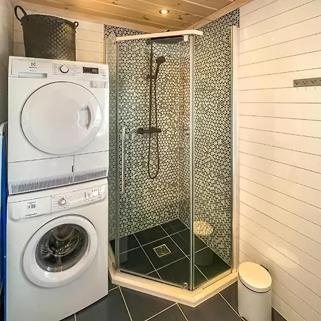 Holiday home Awesome In With Jacuzzi Ostby